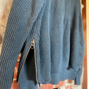 Margaret O'Leary - Blue Sweater (medium/denim blue) - Zips on Sides - Size L